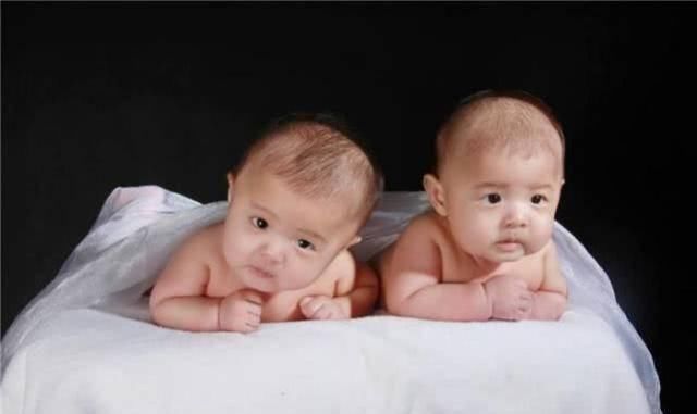 产科医生|为何现在双胞胎越来越多产科医生离不开3点原因,很贴切