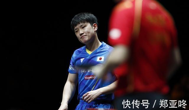 接发球|WTT世界杯:樊振东是时候接马龙的班了,以4:1碾压张本智和夺冠