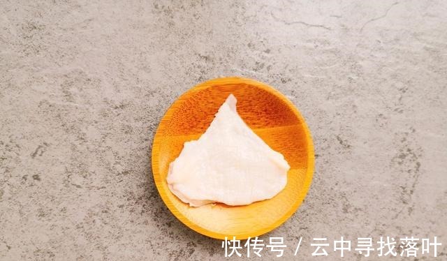 营养物质|猪大肠配上豆豉，酱汁浓郁，脆嫩可口！