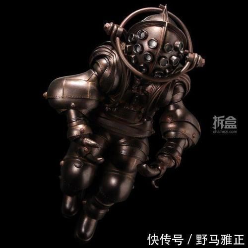 源自拆盒网|千值练 自在置物 竹谷隆之 复古潜水服第一弹 可动人偶