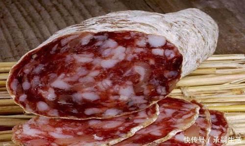 女人子宫不舒服,平时少吃4种食物,有助于养护子宫、适合养生