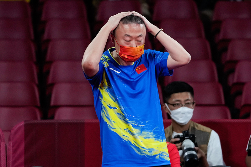 许昕|国乒混双丢冠! 生死局被轰0-8, 马琳未叫暂停, 两换衣服传递紧张