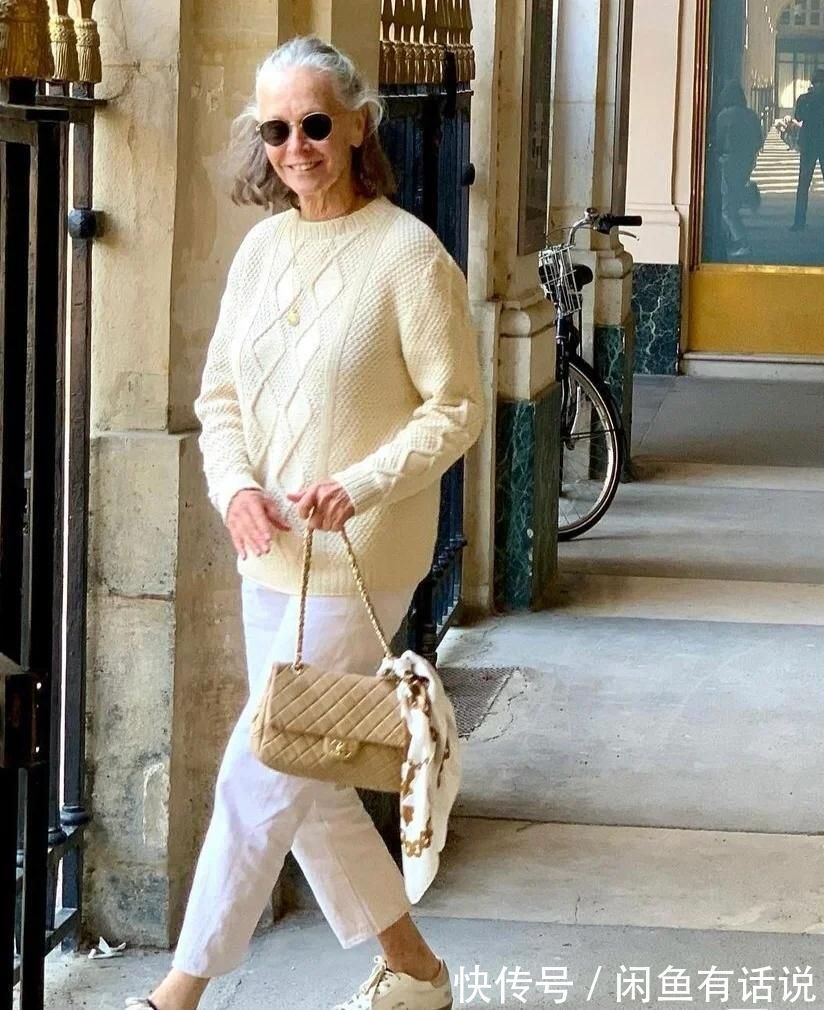 老太太|等我老了才不要穿“奶奶装”,学69岁法国老太太这样穿,优雅老去