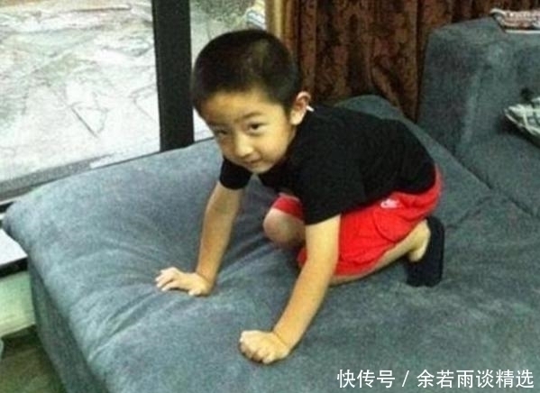 |晒晒演员于谦的豪宅:在家扮演贵妃搞笑,只因太疼爱儿子了