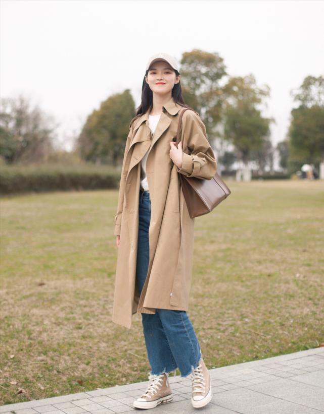 今年早春，要这么穿风衣！
