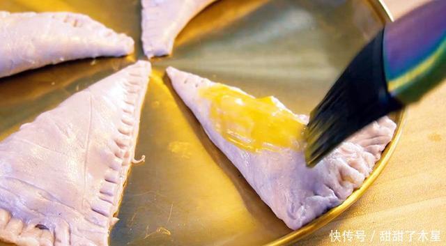 苹果派|不用揉面不用起酥,就能做出酥脆可口的苹果派,一口咬下料超足