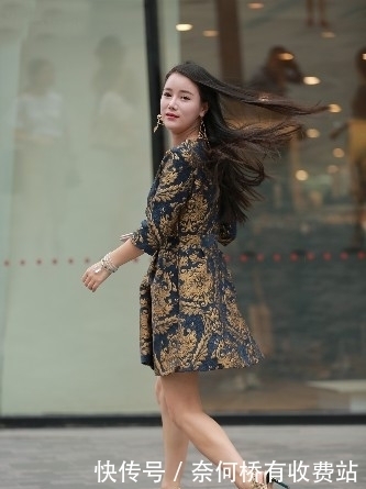 回头|美女街拍:图2妹子回头的那一刻,网友说:有种初恋般的感觉