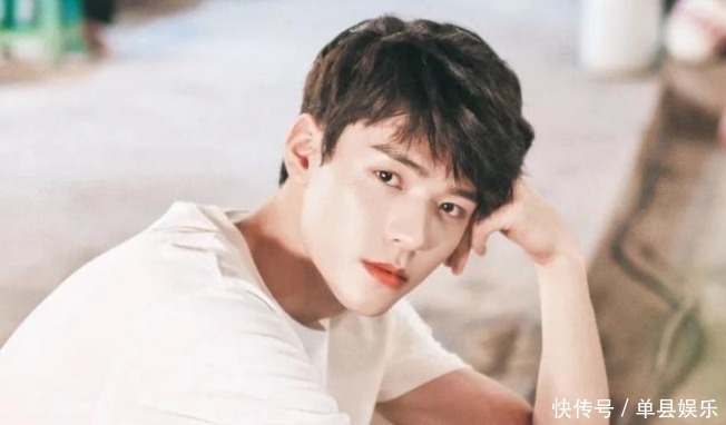 同是凭《山河令》出圈,龚俊综艺代言不断,张哲瀚却很低调