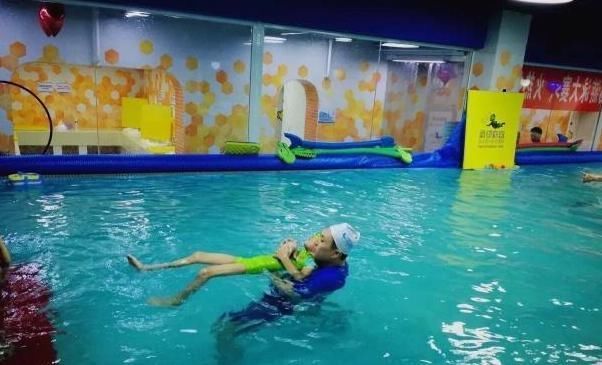 脂肪|公认的几个“减肥动作”，每天做一做，轻松排出多余脂肪！