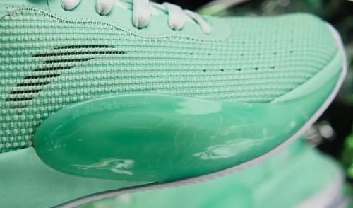 实战 罕见没有被贩子炒上天的国产实战!为何它200多就能入手?