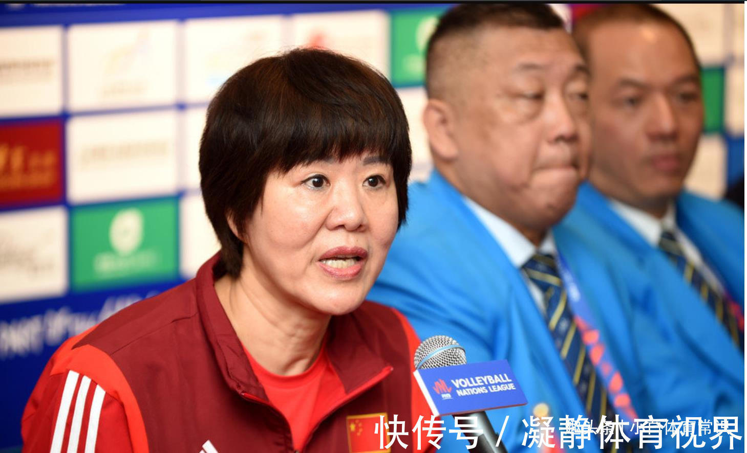 训练营|女排新帅再次变动,53岁名将即将出山,曾拒绝与郎平握手
