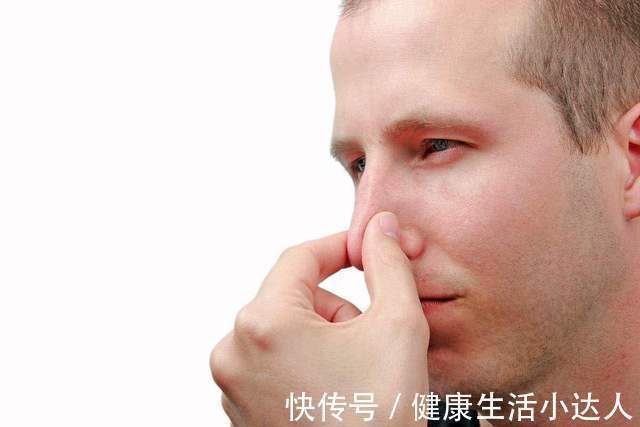 大便|常吃4种食物,毁掉肠道健康,教你一个简单方法,识别肠癌