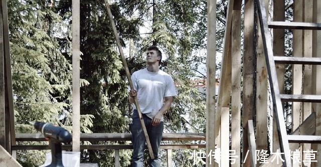 国外|同学经常吹嘘在国外建了套别墅才花5万,看到照片,真是活久见!