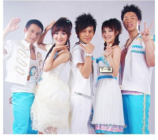 何炅人物经历，事业多面开花，和《快乐大本营》一起渡过三次难关