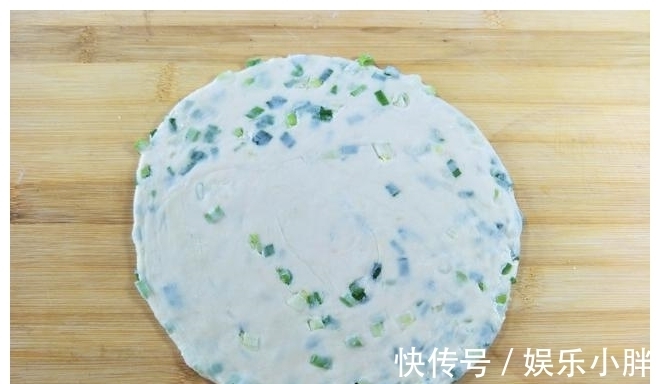 松软|天越冷，越想吃的一道早餐饼，软嫩酥香，孩子大人都爱吃