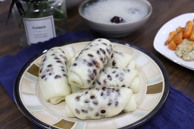 早餐不会蒸包子，就做这个红豆卷，好看好吃，一次就能成功