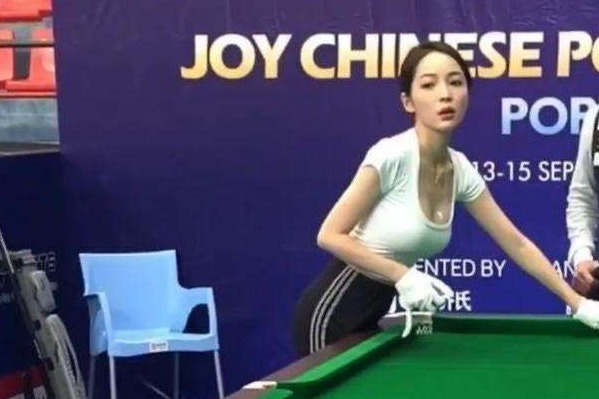 旗袍|美女台球裁判员王钟瑶,魔鬼身材傲人胸围,27岁现在单身