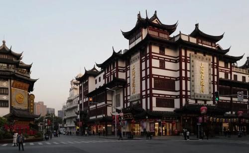 冬日旅游，我回外滩找到了时髦目的地