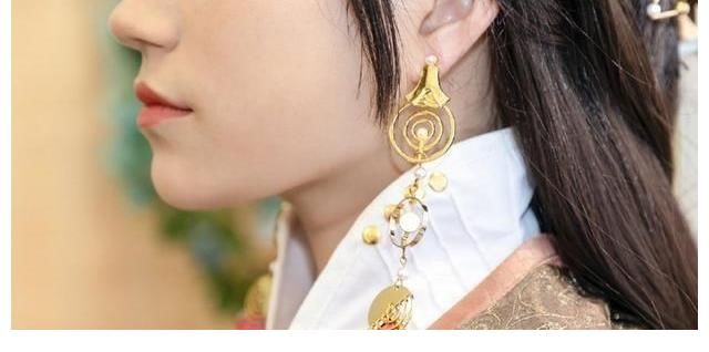 动漫|《眷思量》官方cos服，灵犀的样品已出，脖子长点穿更好看！