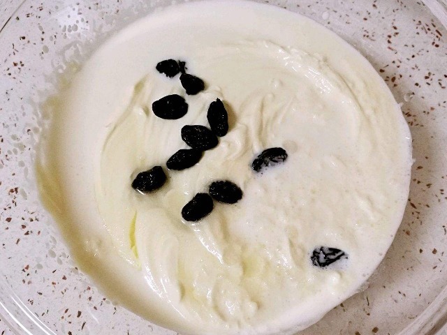 枸杞泡水|你真的会吃葡萄干吗解锁葡萄干的正确吃法，堪称”冬虫夏草“