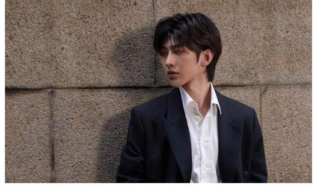 跑男|蔡徐坤，你这次真的辜负了姚译添导演的“力捧”