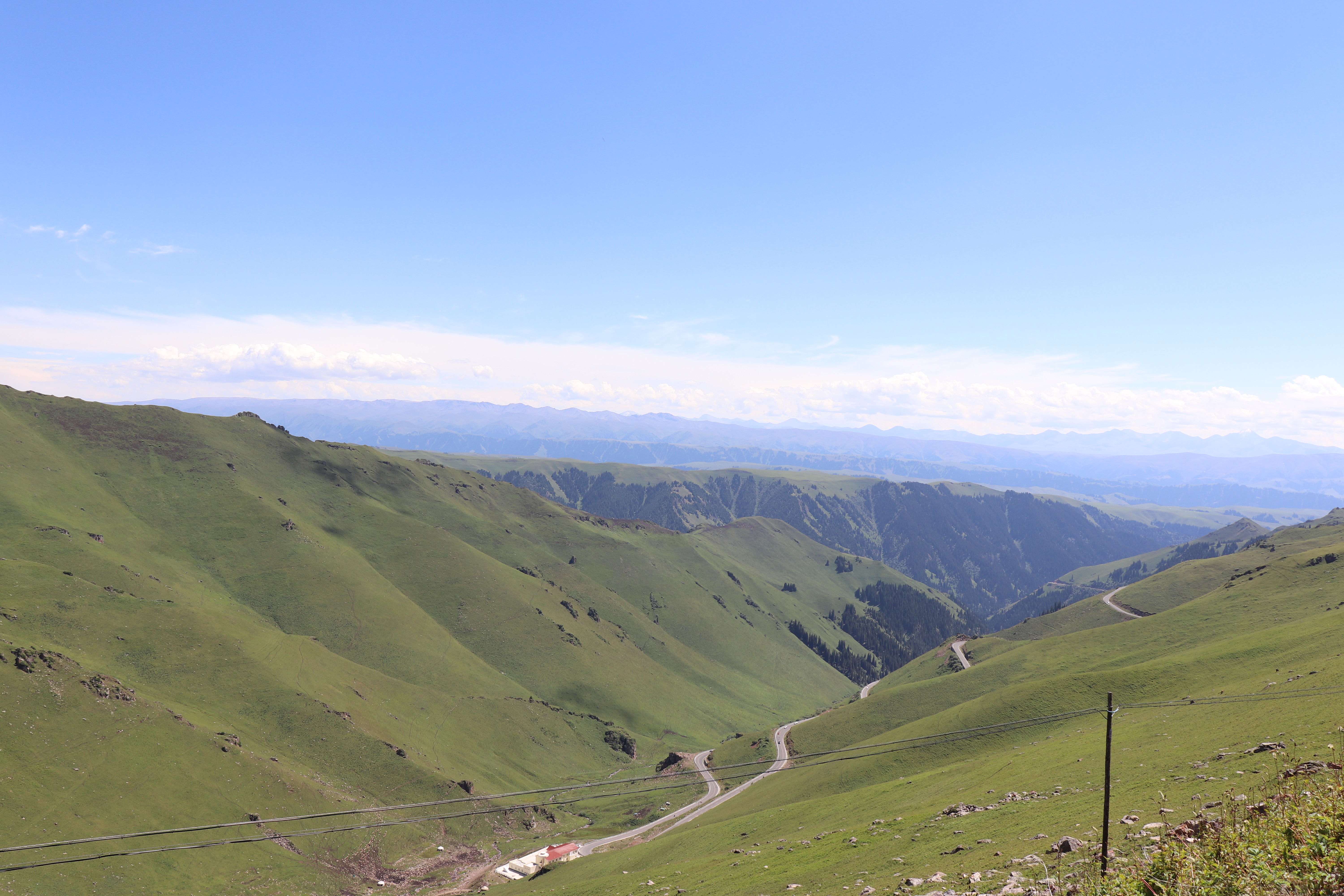 自驾独库公路，饱览天山风情