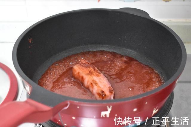 叉烧酱|一个人的午餐不凑合，一碗有肉有菜还有蛋，简单快捷营养又味美