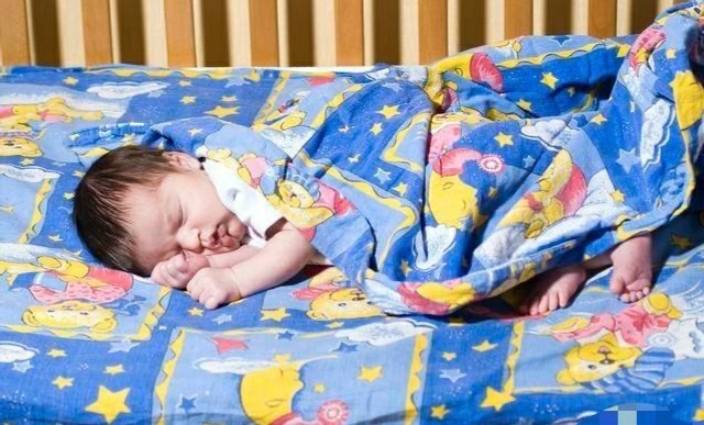 家长|宝宝明显“多睡”,家长要警惕