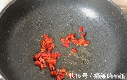 4g|炒花甲别再焯水了，只需1步，肉质鲜嫩无泥沙，香辣开胃超好吃