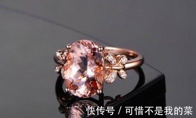 钒祖母绿 珠宝的种类繁多,这6种冷门又特别的宝石,你见过几种!