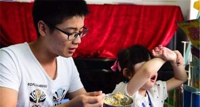 特征|孩子出现这4个特征,多半是被宠坏的迹象,很多父母却不以为然