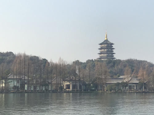 书店|西湖边一座桥，名气远不如断桥，不过，它倒是一座爱情之桥