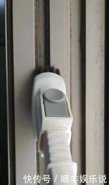 大宇V1三合一无线吸尘除螨仪开箱简测