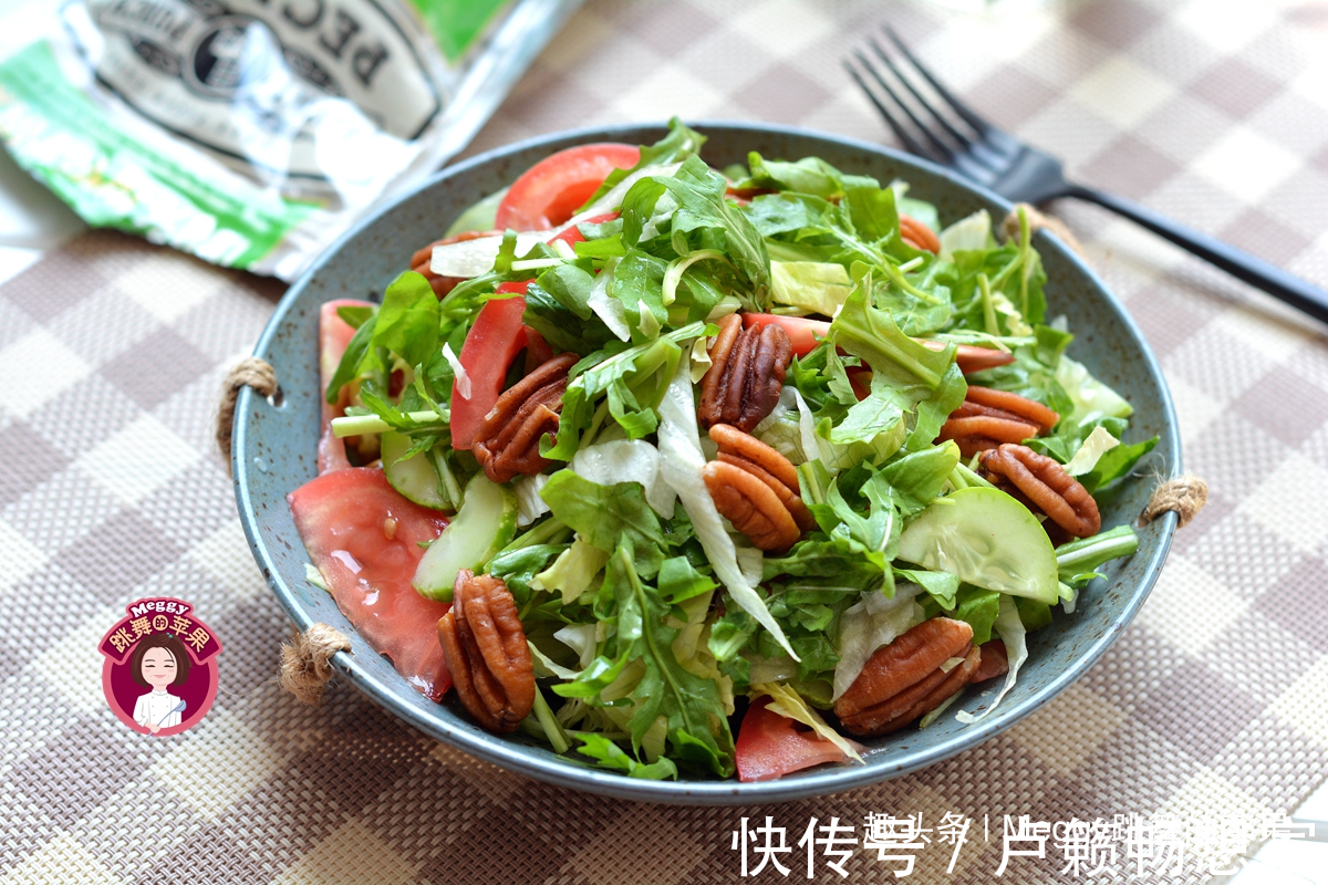 5分钟凉菜,香脆开胃,每天食用20克不显老,过30的女性要坚持