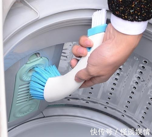 洗衣机也需定期清洗,不然细菌比马桶都多,婆婆一妙招干净又健康