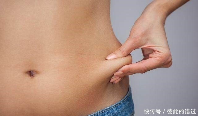 小蛮腰|为什么有些孕妈的肚脐是鼓出来的呢可能是这3个原因，快看看吧！