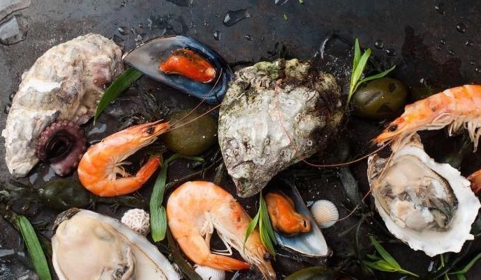 禁忌|很多人吃海鲜都很盲目并不知道吃海鲜的很多禁忌，来了解一下吧！