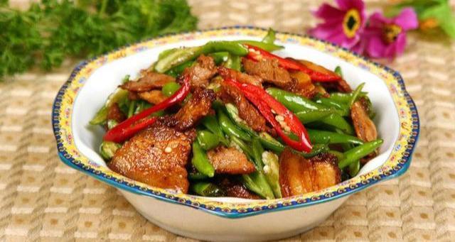 五花肉|这才是农家小炒肉,简单下饭又美味,让你吃了还想吃
