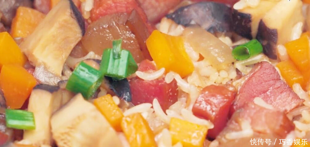 煮饭不要只做白米，这么一个锅，特别的香，炒饭比这个好吃