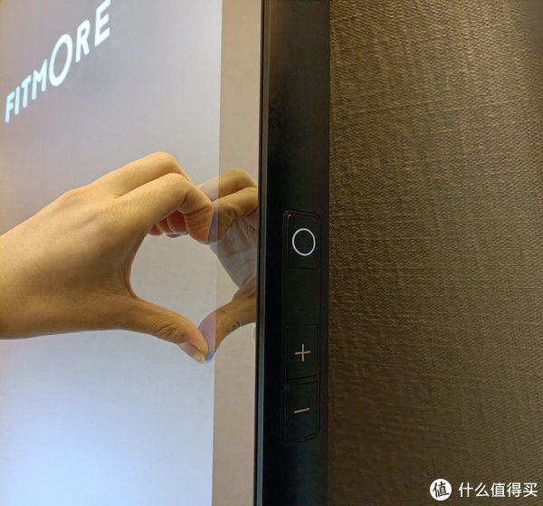 锻炼|“镜子里的全能健身教练”，FITMORE智能健身镜，全家锻炼好帮手