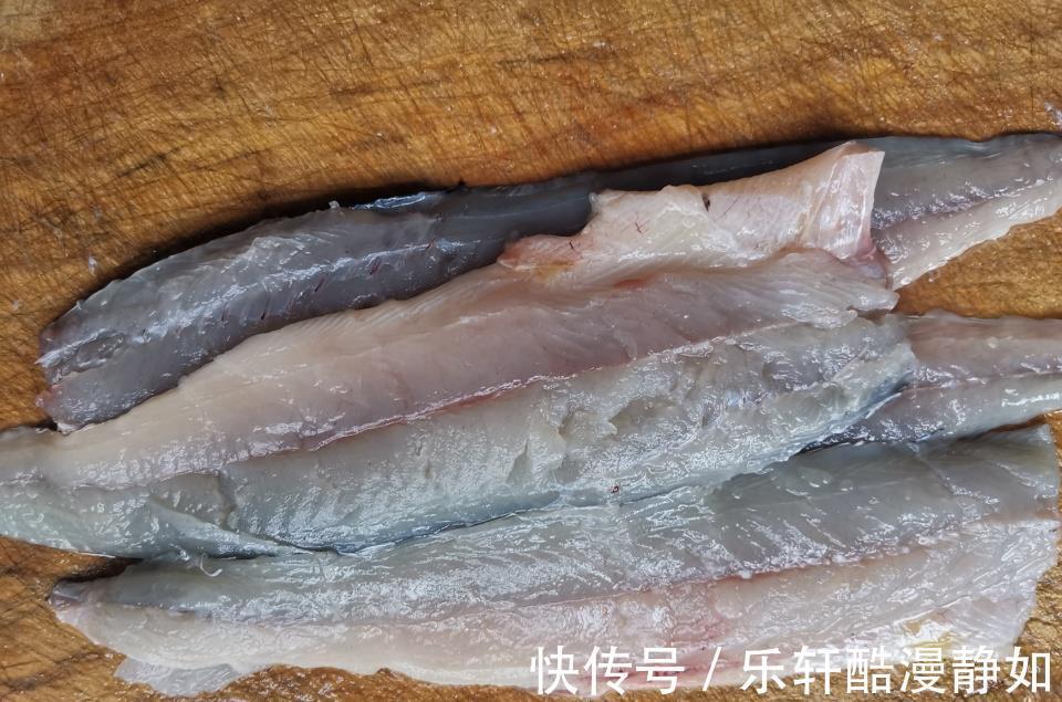 十一假期吃饺子还得这个馅，猪肉牛肉靠边站，用这肉包可太鲜了