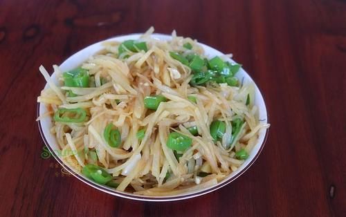 豆角|儿子收到录取通知书,晚餐四道家常菜,邻居怪不得你家孩子低调
