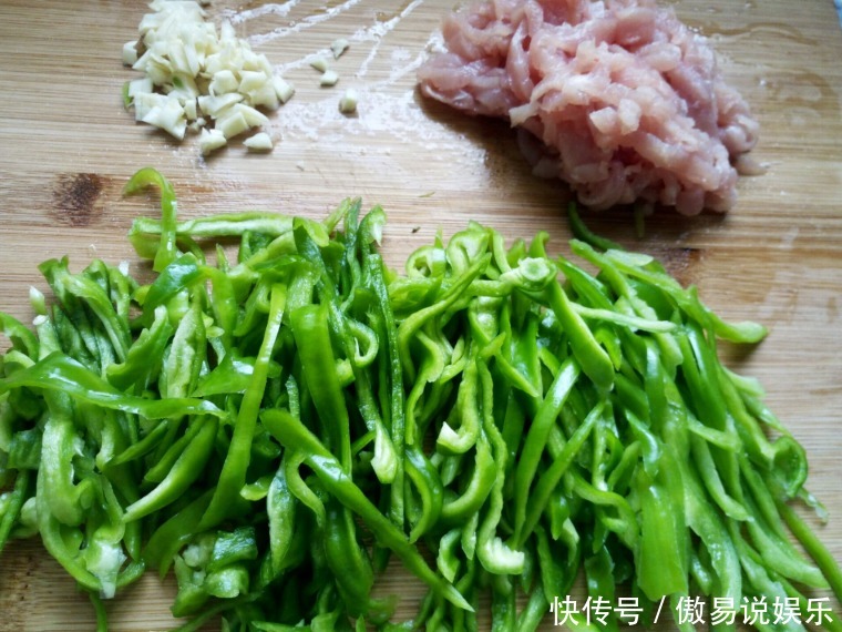 无论炒啥肉,不要直接下锅炒!大厨教你1招,嫩滑香软,还不粘锅