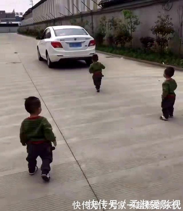 恭喜发财|爸爸开车去上班,三胞胎宝宝一路尾随,爸爸下车的瞬间暖哭网友