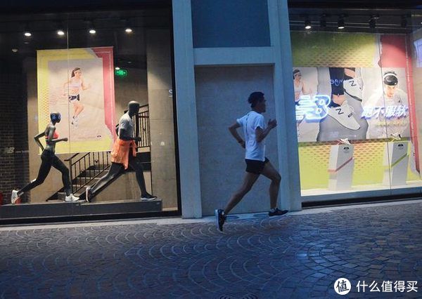 鞋子|蛋说无妨 篇二十五：服？不存在！脚下有NB就是不服软！