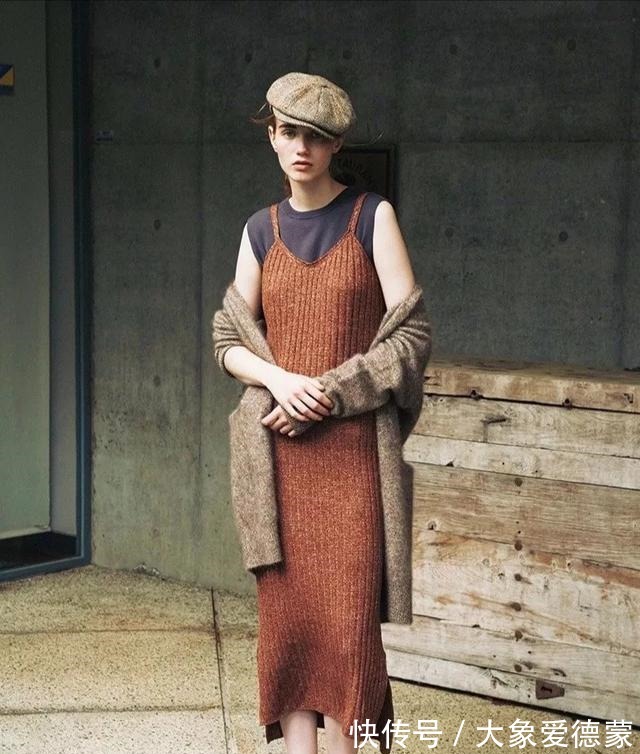 脚踝 高跟鞋失宠了，今年流行这双“奶奶鞋”，搭阔腿裤，时髦还显瘦！