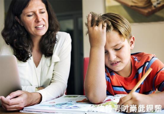 家长们|为什么尖子生的家长总说：“我从来不管孩子学习”？