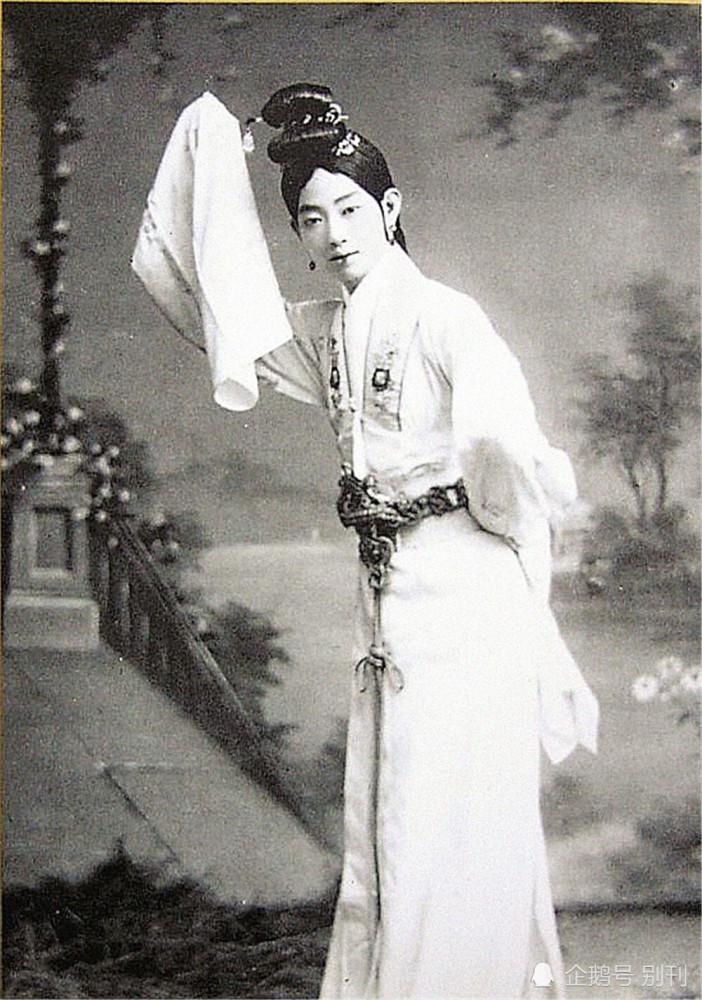 年轻|梅兰芳年轻剧照扮相,惊艳!