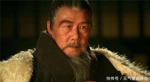 曾国藩做官后告诉弟弟:没事多找乡亲借点钱,多年后才知他真聪明