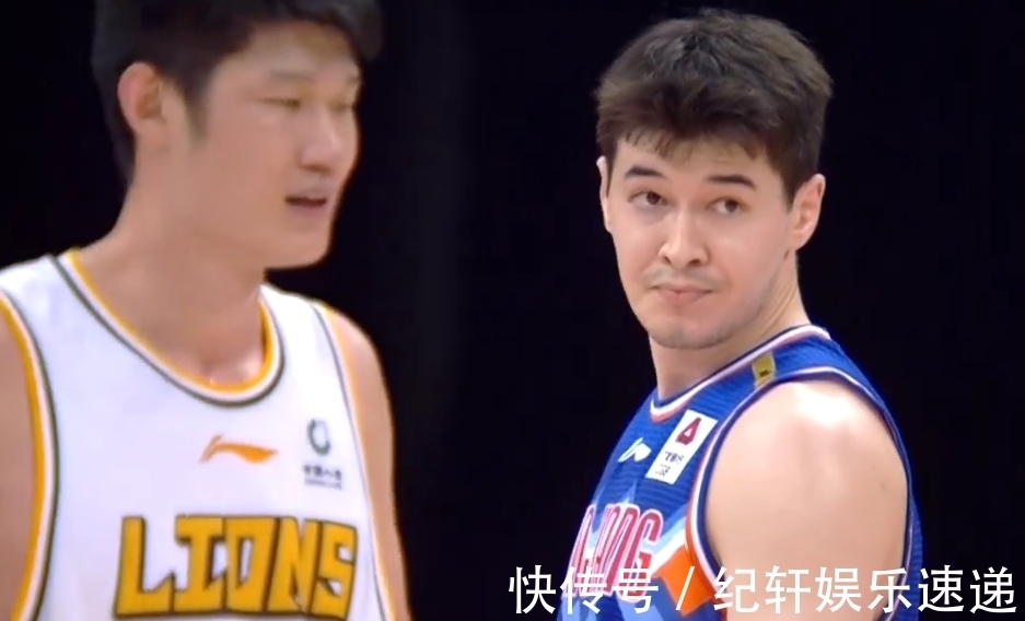 球员|CBA又见奇怪的一幕!阿的江也学郭士强,球员6犯下场不换人